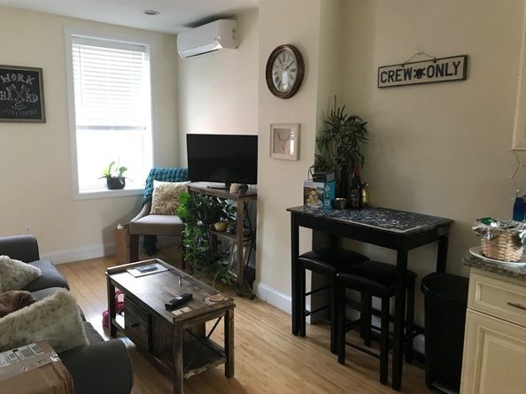 6 Baldwin Place, Boston MA 02113