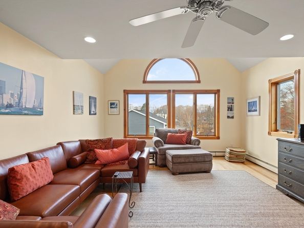 20 Calder Street, Gloucester MA 01930