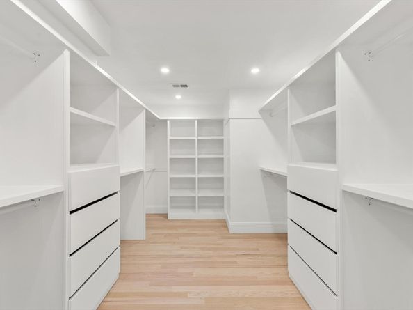 19 Town Way, Winchester MA 01890