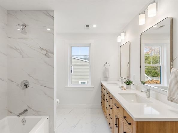 19 Town Way, Winchester MA 01890