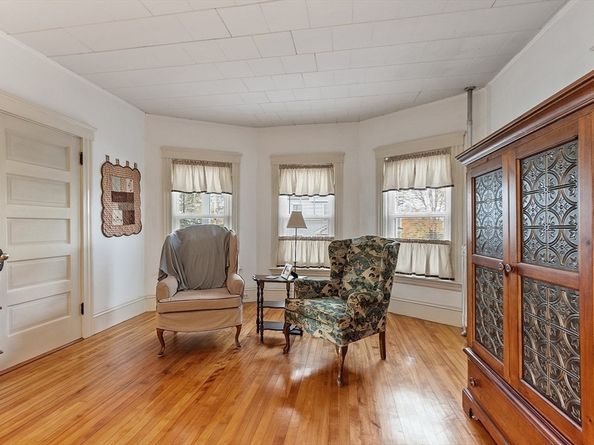 10-12 Otis St, Fitchburg MA 01420