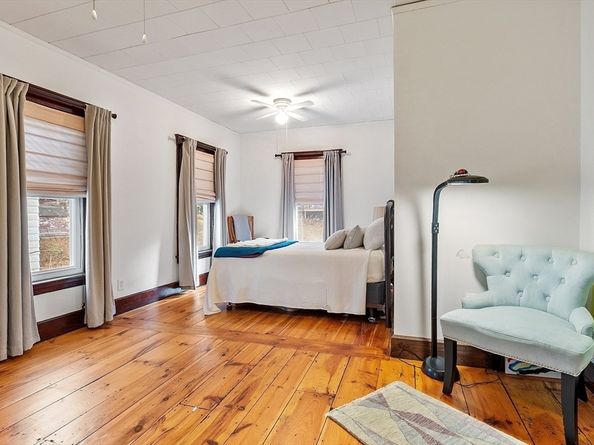 10-12 Otis St, Fitchburg MA 01420