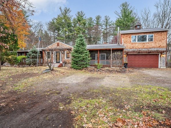 33 West St, Westford MA 01886