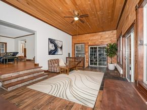 33 West St, Westford MA 01886