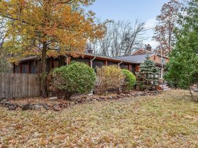 33 West St, Westford MA 01886