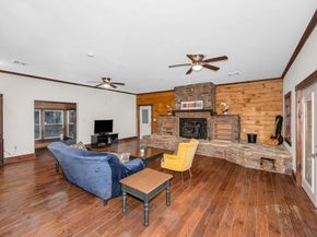 33 West St, Westford MA 01886