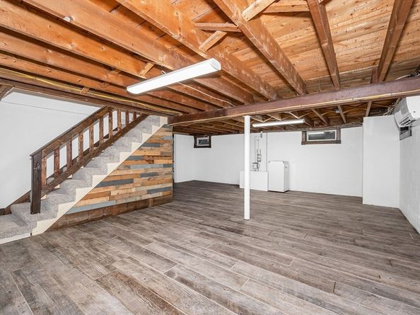 33 West St, Westford MA 01886