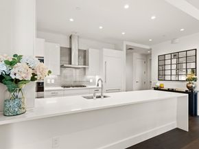 50 Liberty Dr 11L, Boston MA 02210