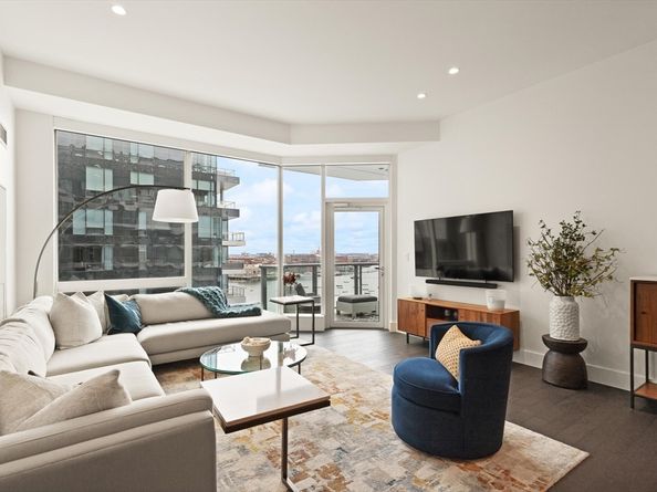 50 Liberty Dr 11L, Boston MA 02210