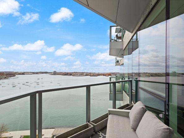 50 Liberty Dr 11L, Boston MA 02210