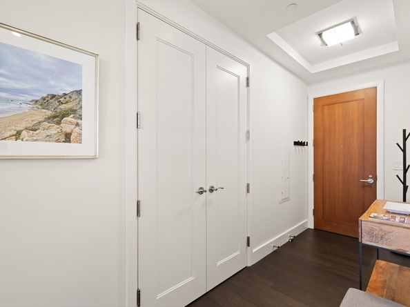 50 Liberty Dr 11L, Boston MA 02210