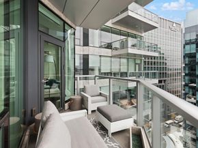 50 Liberty Dr 11L, Boston MA 02210