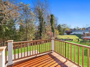 2 Howard Ct, Woburn MA 01801