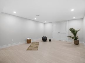 2 Howard Ct, Woburn MA 01801