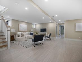 2 Howard Ct, Woburn MA 01801