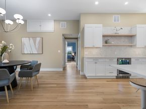 2 Howard Ct, Woburn MA 01801