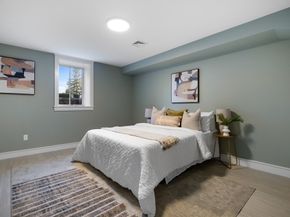 2 Howard Ct, Woburn MA 01801