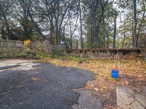 15 Mclellan St, Boston MA 02121