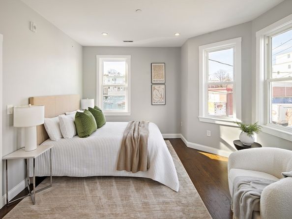 9-11 Boynton Street 2, Boston MA 02130