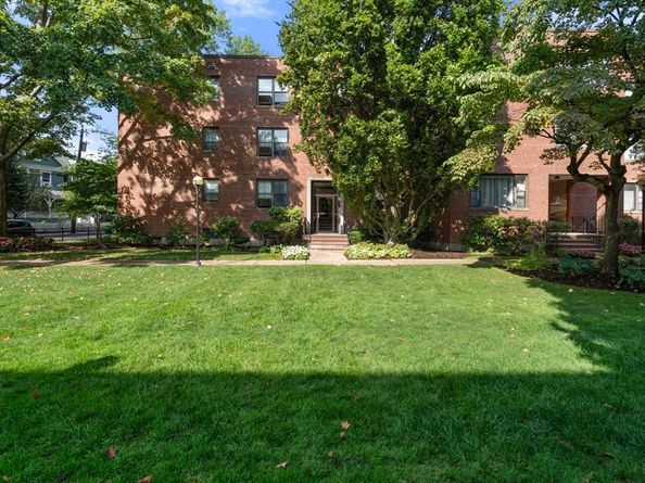 57 Harvard Avenue 1, Brookline MA 02446