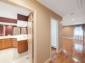 10 Heritage Ln, Saugus MA 01906