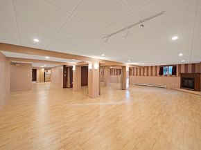 10 Heritage Ln, Saugus MA 01906