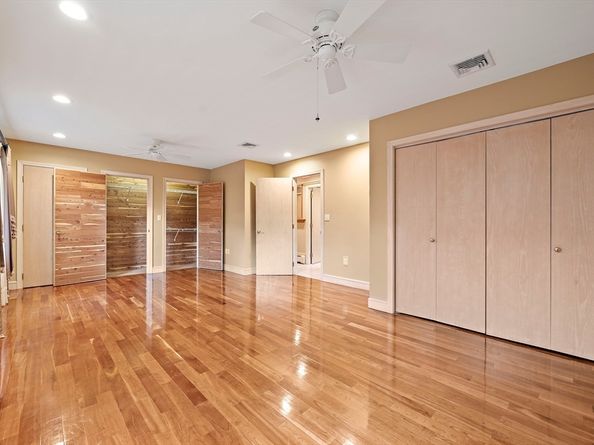 10 Heritage Ln, Saugus MA 01906