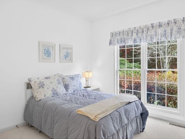 25 Fox Hollow, Plymouth MA 02360