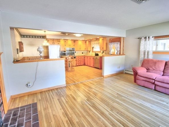 36 Miles St, Fitchburg MA 01420