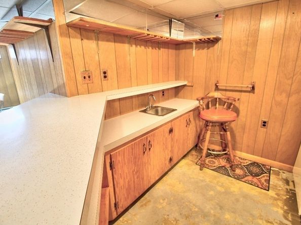 36 Miles St, Fitchburg MA 01420