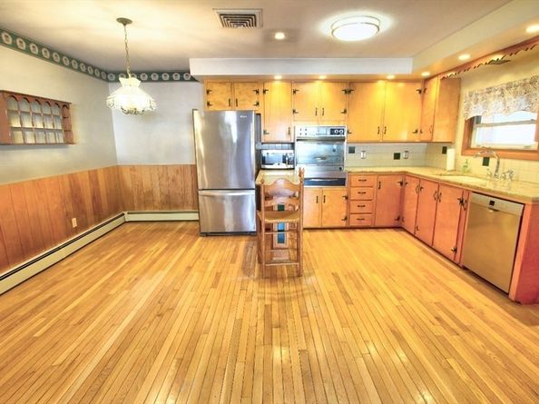 36 Miles St, Fitchburg MA 01420