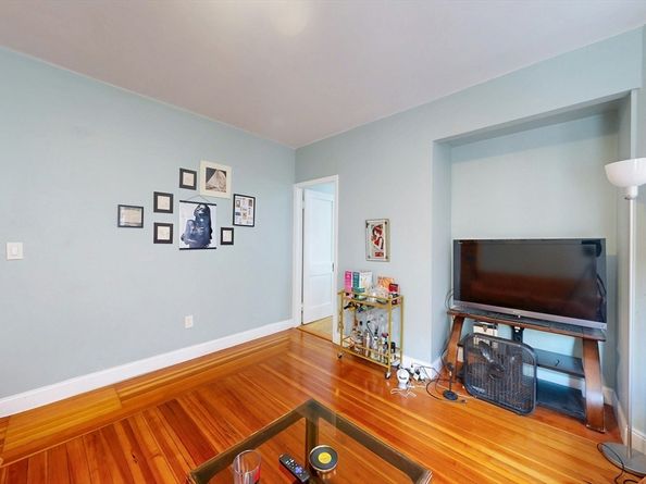 23 Ossipee, Somerville MA 02144