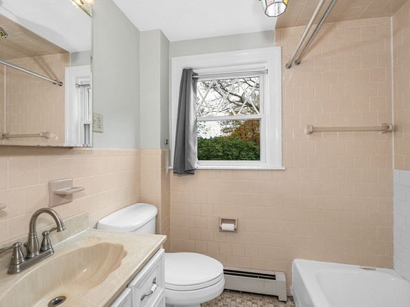 95 Greenwood Ave, Wakefield MA 01880