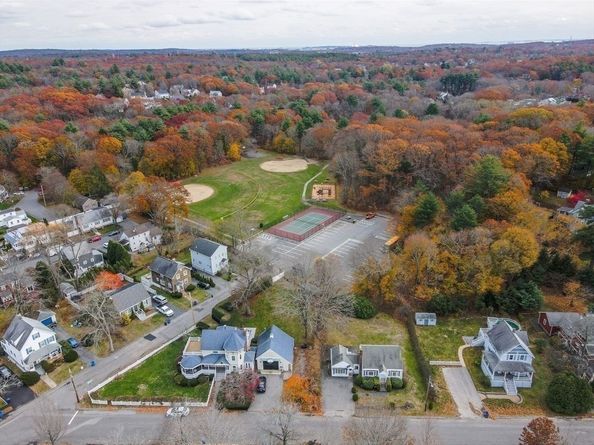 95 Greenwood Ave, Wakefield MA 01880