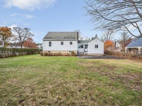 95 Greenwood Ave, Wakefield MA 01880