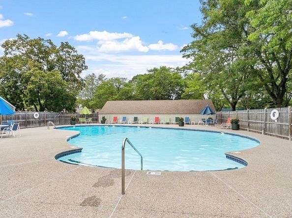 16 Concord Greene 5, Concord MA 01742