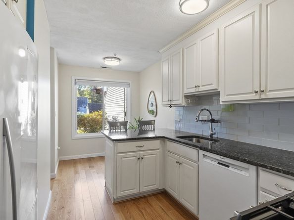 16 Concord Greene 5, Concord MA 01742