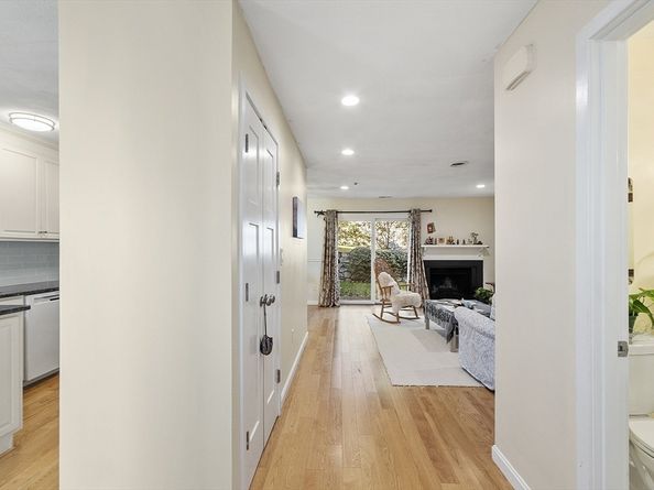 16 Concord Greene 5, Concord MA 01742