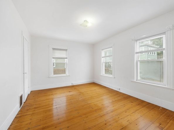 10 Prospect Ter, Malden MA 02148