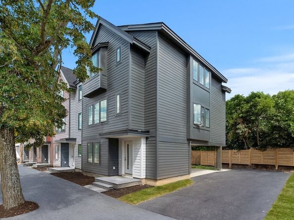 106 River Street 18, Newton MA 02465