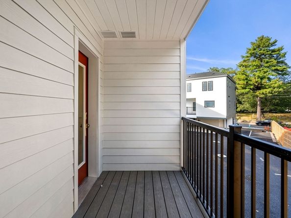 106 River Street 18, Newton MA 02465