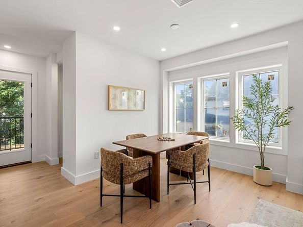 106 River Street 14, Newton MA 02465