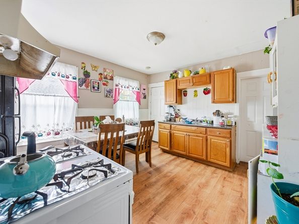 94 Sheridan St, Lynn MA 01902