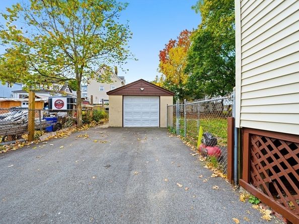 94 Sheridan St, Lynn MA 01902