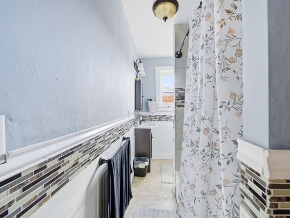 94 Sheridan St, Lynn MA 01902