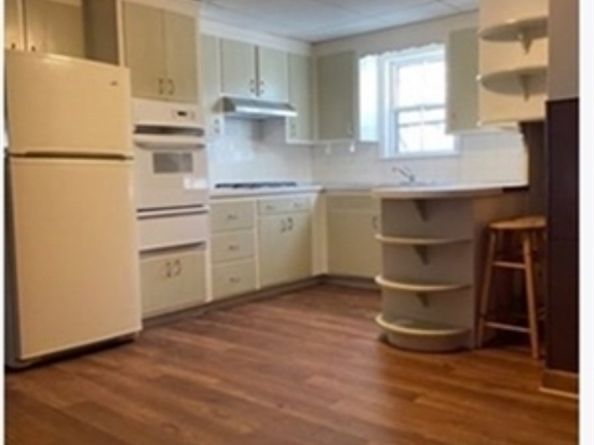 4 Butler Ave, Danvers MA 01923