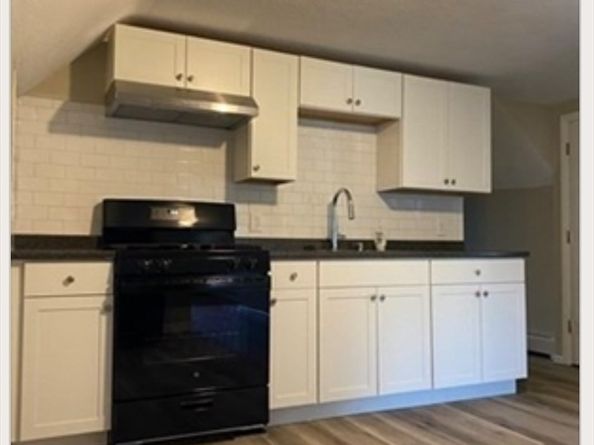 4 Butler Ave, Danvers MA 01923