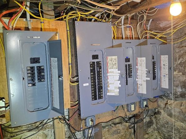 39 S Main St, Millbury MA 01527