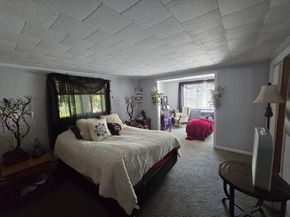 39 S Main St, Millbury MA 01527