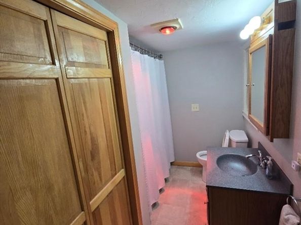 39 S Main St, Millbury MA 01527